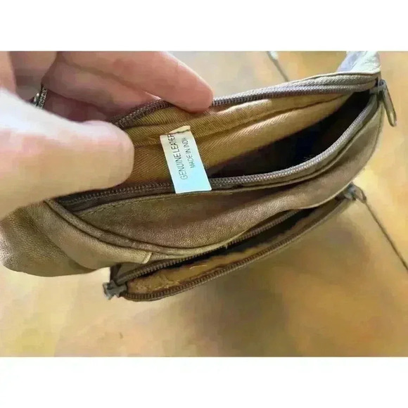 Vintage genuine leather fanny pack in excellent condition - Picture 5 of 11